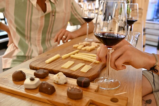 10 Tastes of Amsterdam: Food Tour by UNESCO Canals and Jordaan - From the university quarter to Jordaan