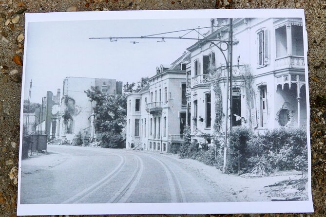 2,5 hour Battle of Arnhem Tour with Private Guide - From Utrechtseweg to the former St. Elisabeth Hospital