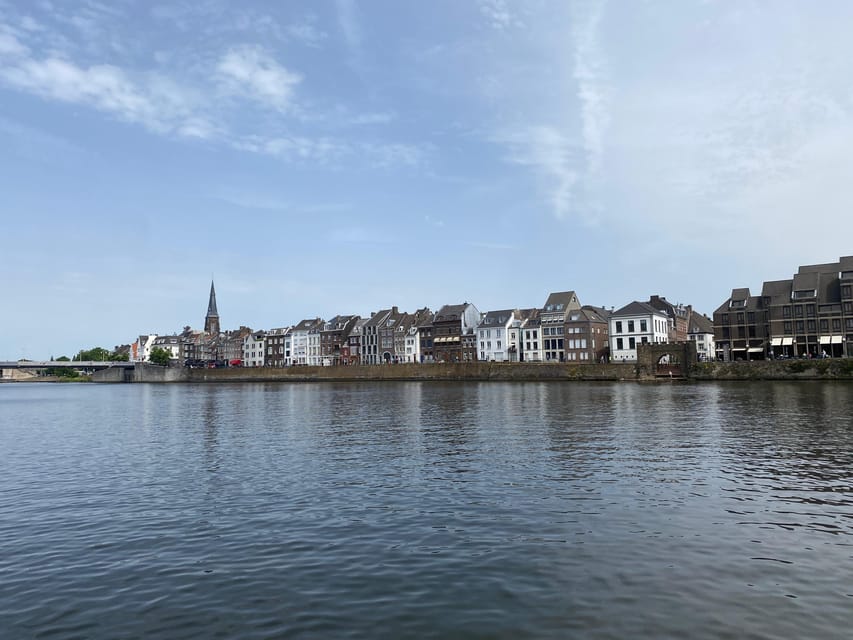 2H Walking Tour Maastricht - Helpoort and the old edge of the city