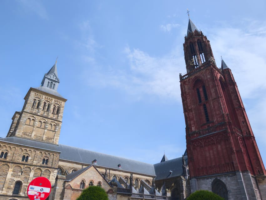 2H Walking Tour Maastricht - What the guide adds to the walk