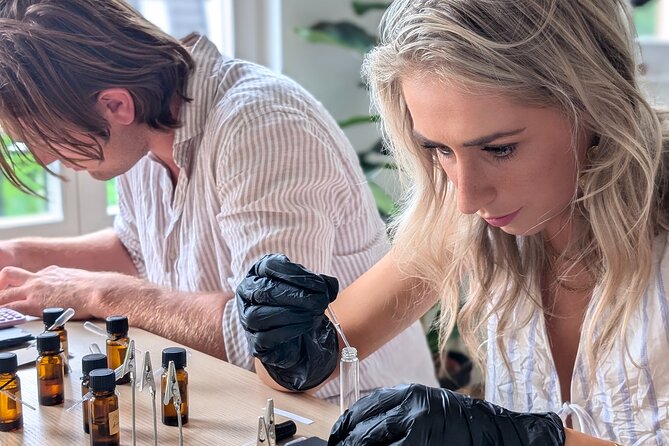 3 Hours Perfume Making Workshop in Amsterdam - Creating a personalised fragrance
