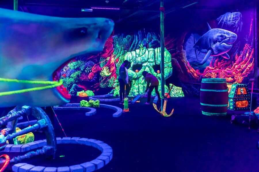 Aloha Amsterdam: 12-Hole Glow-in-the-Dark Mini-Golf - Playing all 12 holes in about 45 minutes