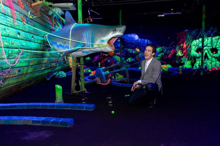 Aloha Amsterdam: 12-Hole Glow-in-the-Dark Mini-Golf - Food, cocktails, and other activities at Aloha