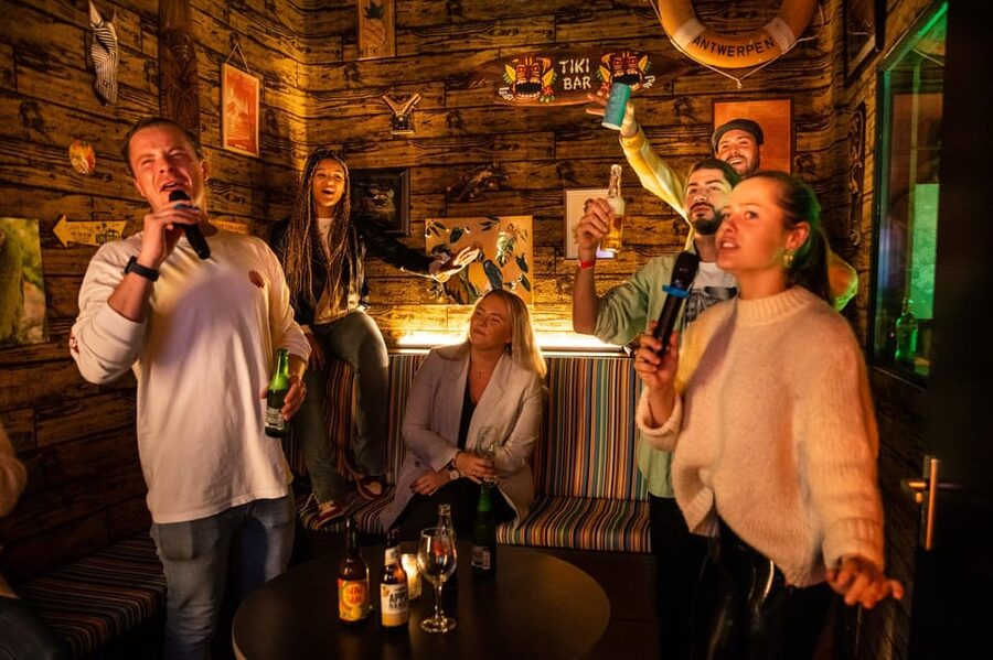 Aloha Amsterdam: Private Karaoke Booth with 20.000 Songs - What two hours inside the booth feels like