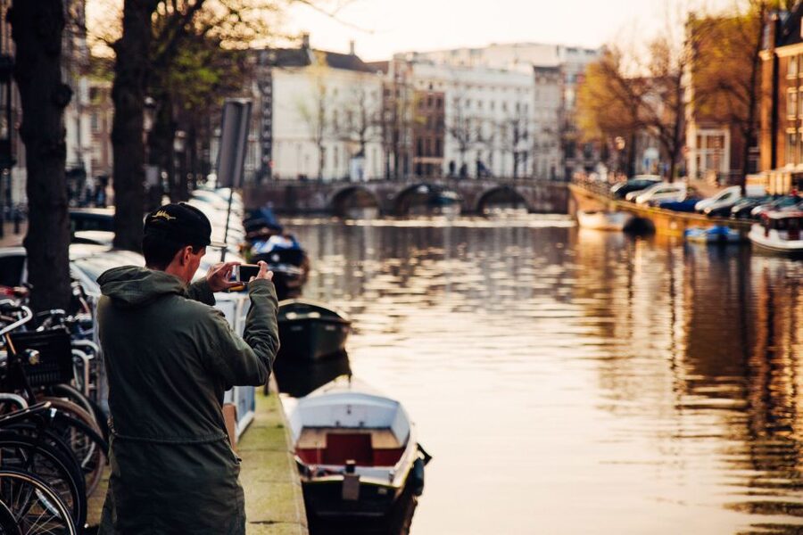 Amsterdam: 1.5-Hour Private Kick-Start Tour with a Local - Who Will Get the Most From This Walk?