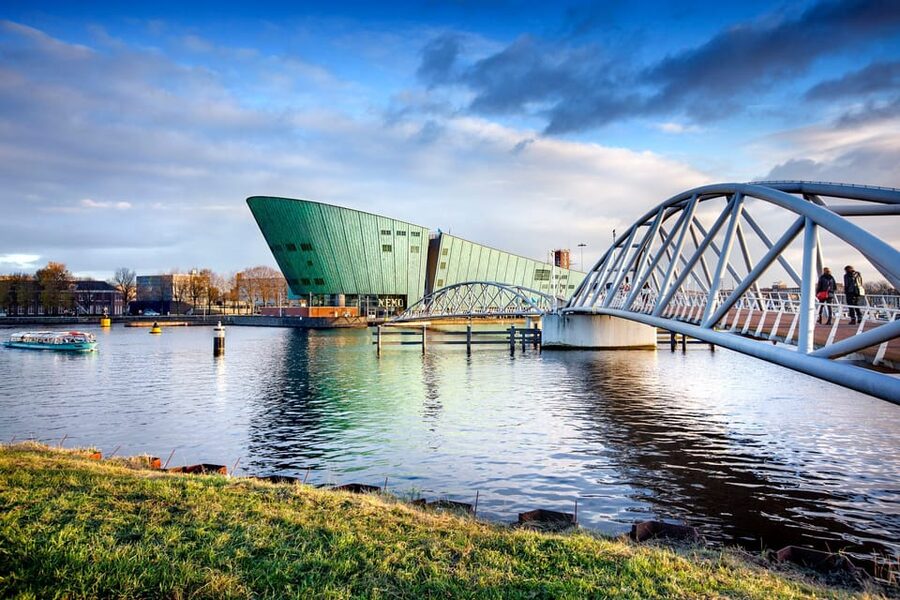 Amsterdam: 1-Hour Canal Cruise & NEMO Science Museum - Key points to know before booking