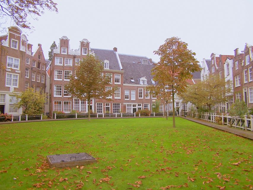 Amsterdam 1-Hour Rickshaw Tour - The Red Light District and coffee shops