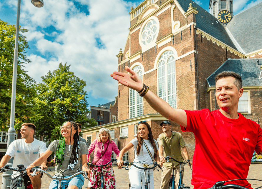 Amsterdam: 2.5-Hour Bike Tour - Vondelpark, Museumplein, and the city’s greener side