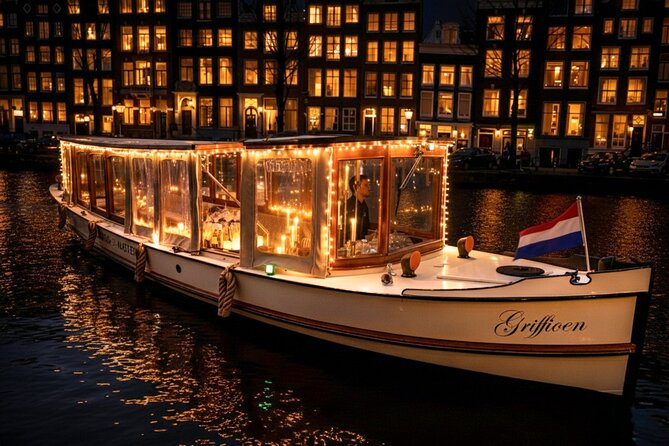 Amsterdam: 2-Hour Canal Cruise incl. Drinks & Dutch Snacks - The practical limits of two hours afloat