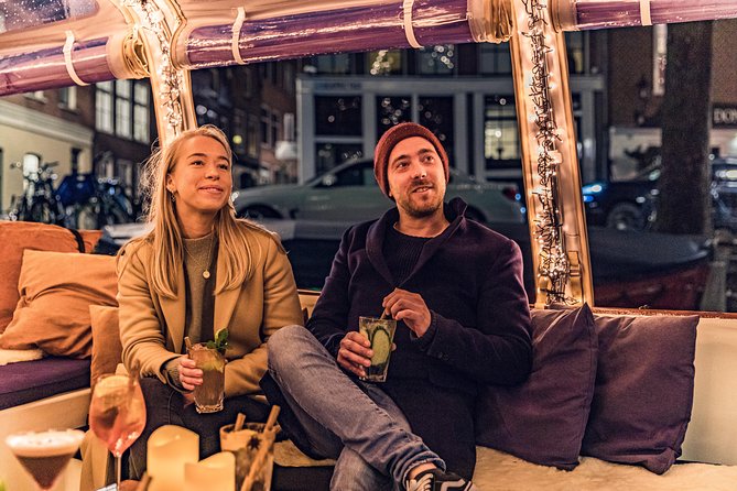 Amsterdam 2-Hour Evening Cruise With Live Guide and Bar - Quiet canals and the cheese connection