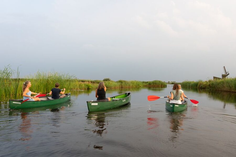 Amsterdam: 2-Hour Guided Canoe Trip - Watergang gives you a different side of Amsterdam