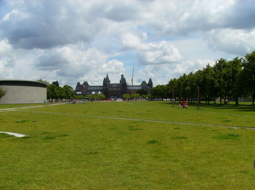 Amsterdam: 2-Hour Sightseeing Tour by Rickshaw - The guide can shape the whole experience