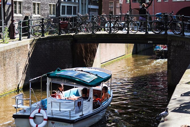 Amsterdam 90-min Private Canal Cruise with Live Guide and Drinks - Monet’s canal and the final views