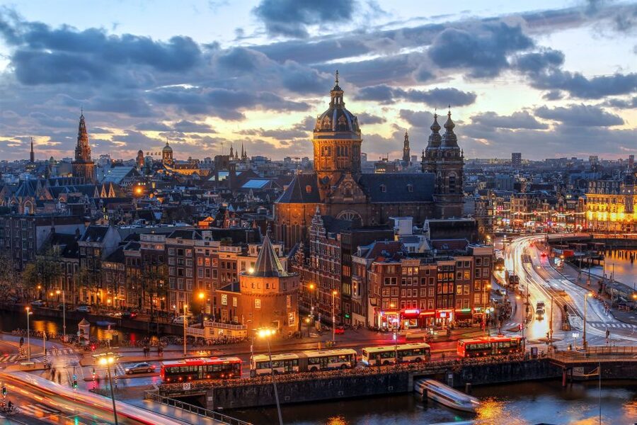 Amsterdam: After Dark Red Light District Tour - Meeting outside the Frisco Inn