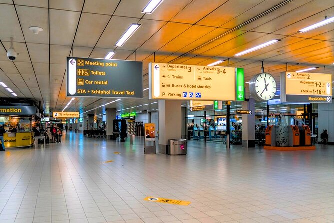 Amsterdam Airport & Non-Airport Private Transfer to City Center - A private arrival at Schiphol, without the train-platform shuffle