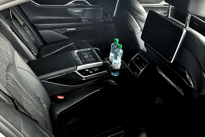 Amsterdam Airport & Non-Airport Private Transfer to City Center - From Schiphol to the city, and back again