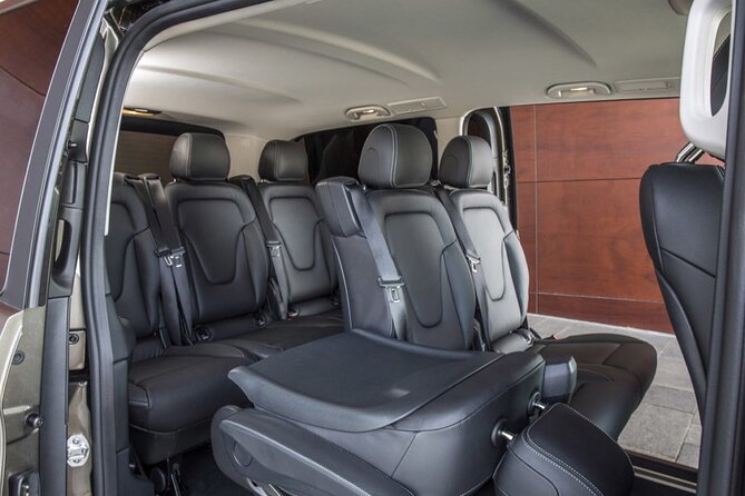 Amsterdam Airport Private Arrival Transfer by Luxury Van - From Schiphol Arrivals Hall to your Amsterdam hotel