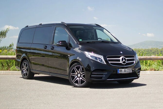 Amsterdam Airport Private Arrival Transfer by Luxury Van - Communication is the strongest part of the service