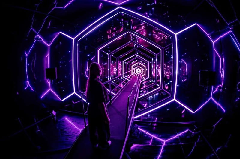 Amsterdam: AMAZE Immersive Audiovisual Experience Ticket - The lounge and the practical side of your visit