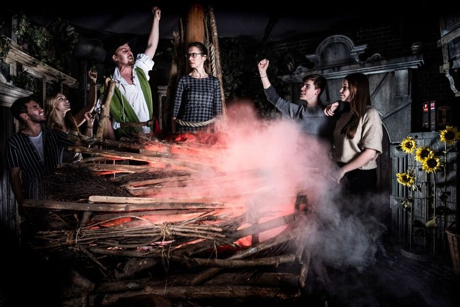 Amsterdam: Amsterdam Dungeon and Canal Cruise Entry Ticket - Practical details that affect your day