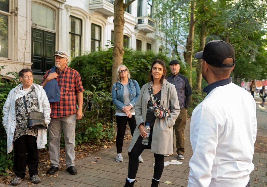 Amsterdam: Anne Frank and Jewish Quarter Tour - Auschwitz Monument and Dokwerker