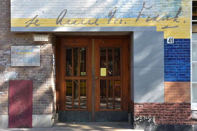 Amsterdam: Anne Frank Walking tour - Discover Her Story - Anne’s school at Niersstraat 41 to 43