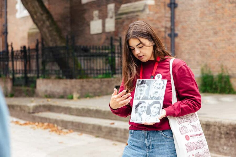 Amsterdam: Anne Frank Walking Tour - Guided in EN/DE/IT/ES - What the guides do best