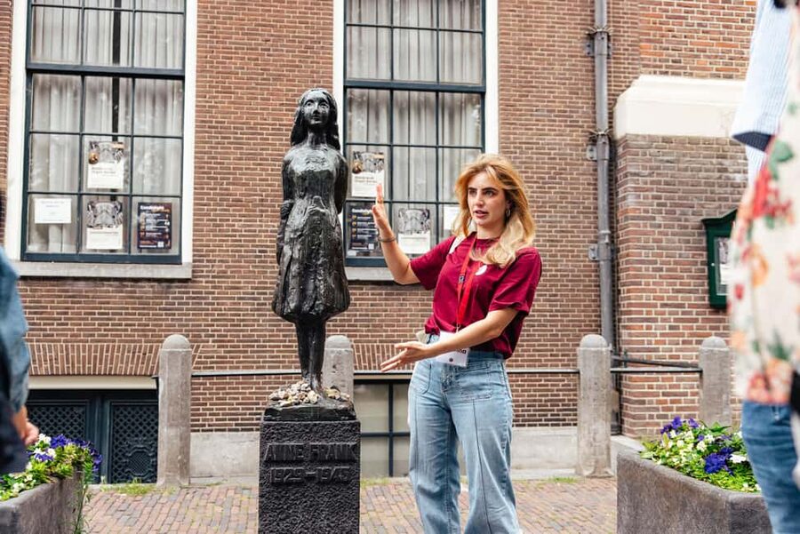 Amsterdam: Anne Frank Walking Tour - Guided in EN/DE/IT/ES - Anne Frank’s story without the Anne Frank House