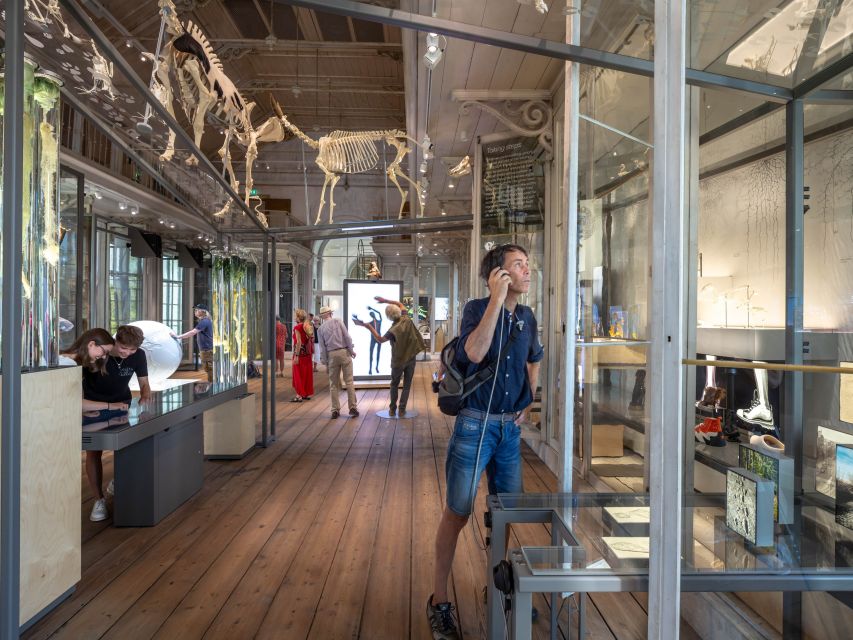 Amsterdam: ARTIS-Groote Museum Entry Ticket - The scent tunnel and other sensory moments