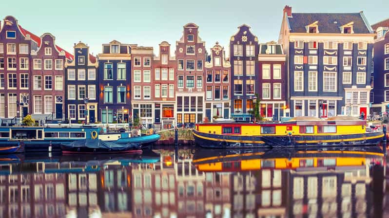 Amsterdam Audioguide - TravelMate app for your smartphone - Anne Frank House and Amsterdam’s canal story