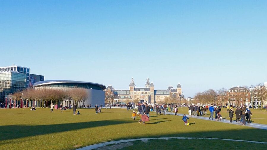 Amsterdam Audioguide - TravelMate app for your smartphone - Heineken Experience, port, and local food