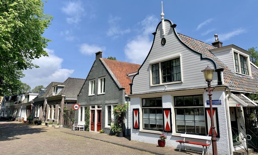 Amsterdam: Bike Tour (Noord) in German or English - English, German, and the guide experience