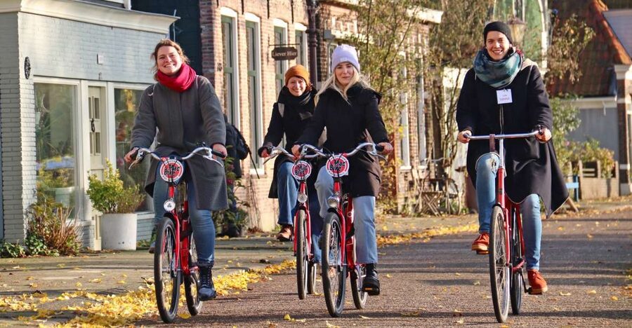 Amsterdam: Bike Tour (Noord) in German or English - Weather, pace, and what to bring