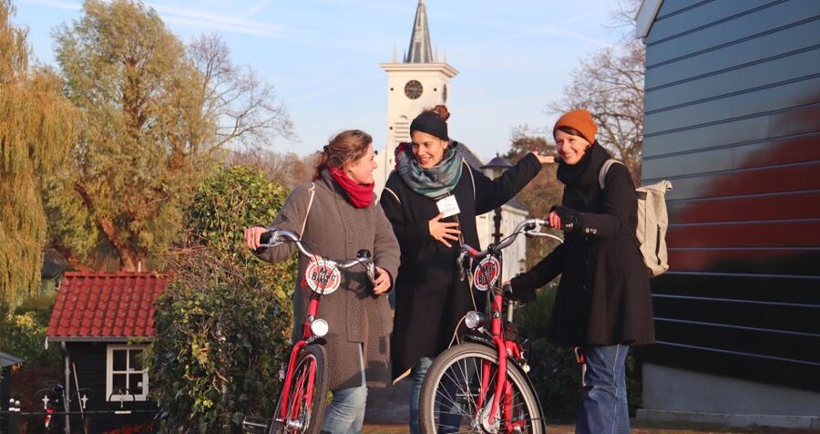 Amsterdam: Bike Tour (Noord) in German or English - Vogeldorp and Vliegenbos: small-scale Noord