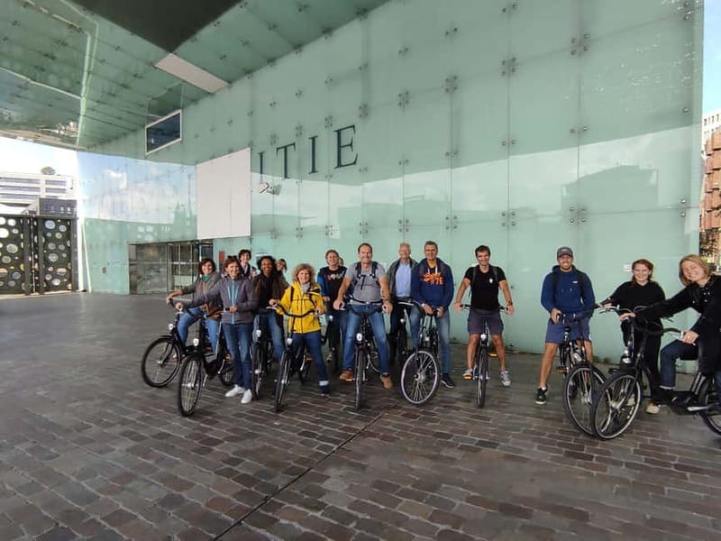 Amsterdam bike tour with a French-speaking guide local! - Dam Square and the historic center
