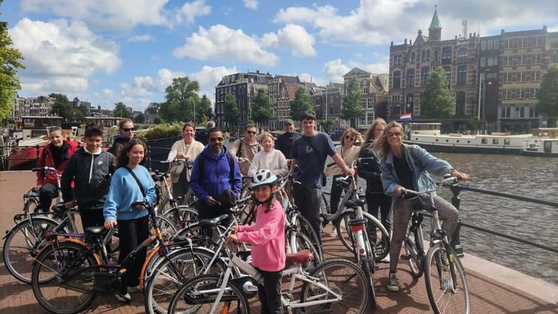 Amsterdam bike tour with a French-speaking guide local! - Nine Streets and Haarlemmerbuurt
