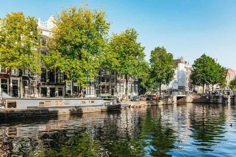 Amsterdam: Bike Tour with Optional Cruise in Small-Group - Adding the One-Hour Canal Cruise