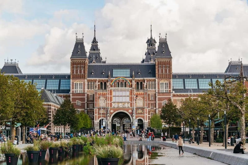 Amsterdam: Bike Tour with Optional Cruise in Small-Group - Centraal Station and the Northern Edge of the Route
