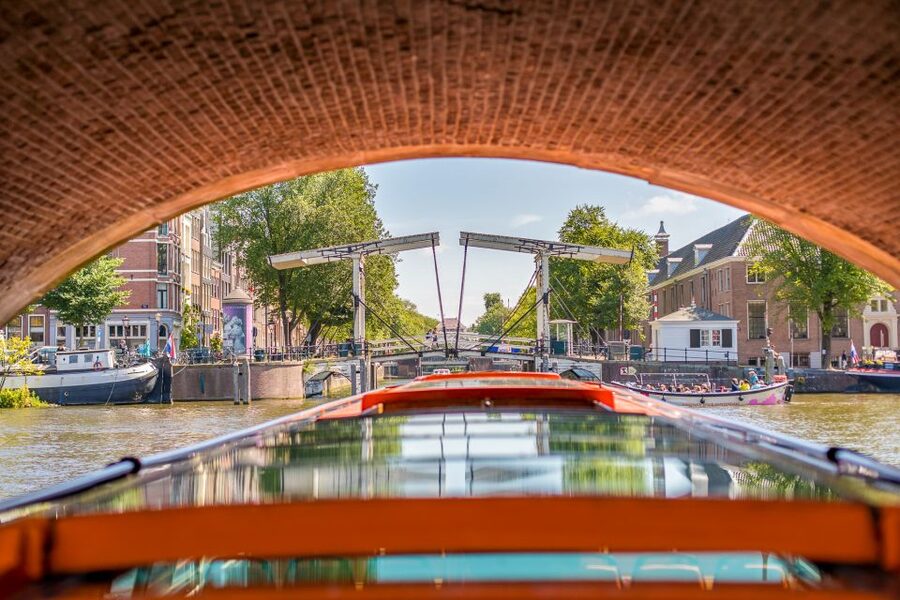 Amsterdam: Body Worlds Exhibition and Canal Cruise - Starting at Body Worlds on Damrak