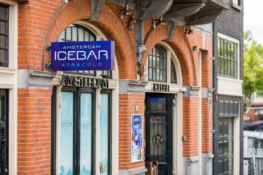 Amsterdam: Canal Cruise and Entrance to Xtracold Icebar - Four departure points make the cruise easier to fit in