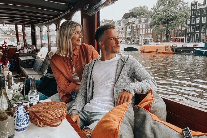 Amsterdam Canal Cruise in Classic Salon Boat With Drinks and Cheese - Weather, Clothing, and Comfort