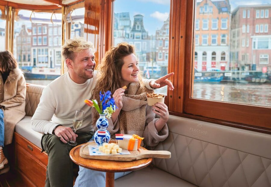 Amsterdam: Canal Cruise with Bubbles & Bites - Key points to know before you book