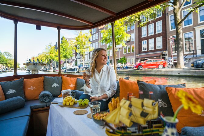 Amsterdam Canal Cruise with Cheese and Wine - The Singel, Munttoren, and Flower Market