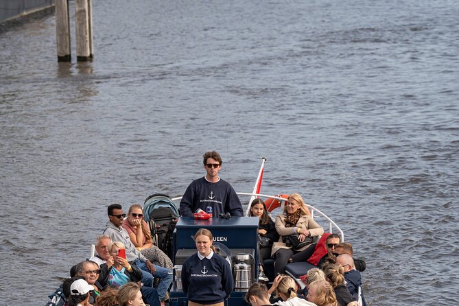 Amsterdam Canal Cruise with Live guide & Two drinks - Central St. - The small canals: Amsterdam at its most photogenic