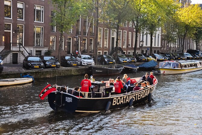 Amsterdam Canal Cruise with Open Bar - Central Station - What you see on the one-hour route