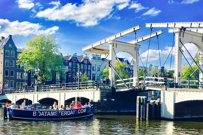 Amsterdam Canal Cruise with Open Bar - Central Station - Meeting at Central Station