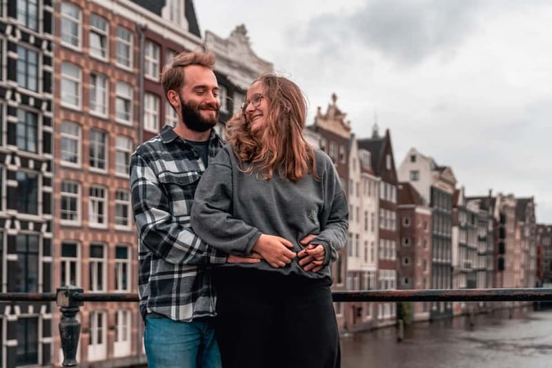 Amsterdam Canals Photoshoot: Private Solo, Family or Couples - Love shoots, family pictures, and solo portraits