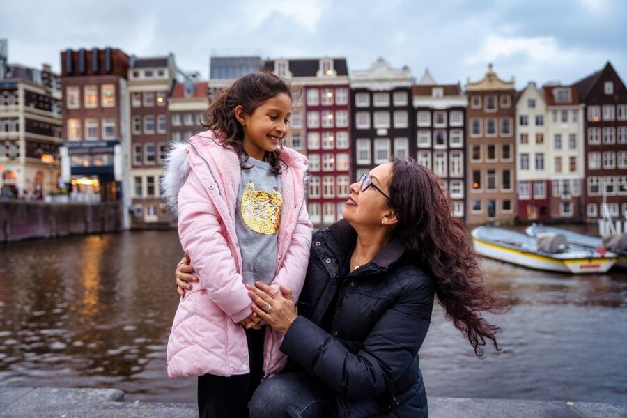 Amsterdam Canals Photoshoot: Private Solo, Family or Couples - What the five edited photos really mean
