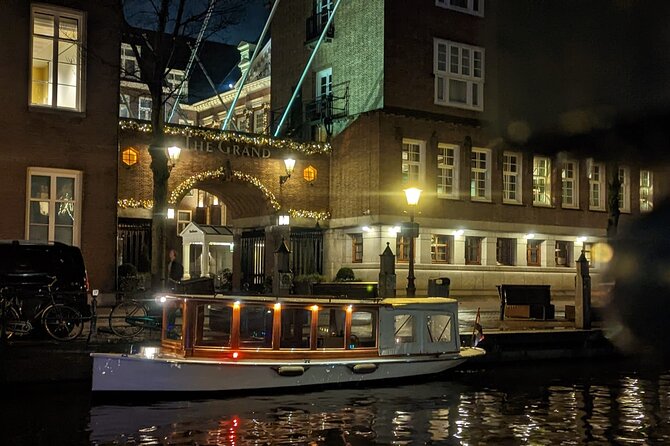 Amsterdam Champagne Private Canal Cruise - A 90-minute pace that feels right