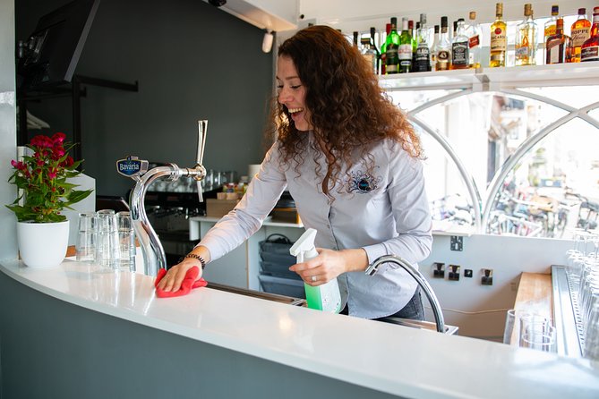 Amsterdam: Chocolate Fondue in the Dark - Leaving your belongings behind at Amsteldijk 55